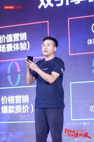 Moto Razr 2022 డిజైన్ అధికారికంగా ప్రదర్శించబడింది;  ఇదిగో చూడండి!